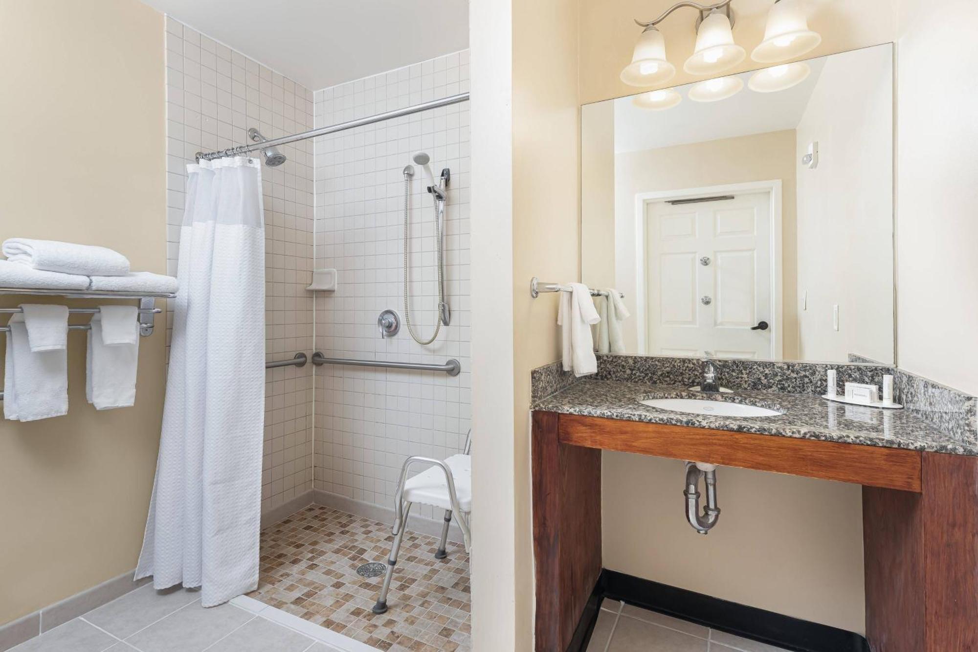 Towneplace Suites Suffolk Chesapeake Luaran gambar