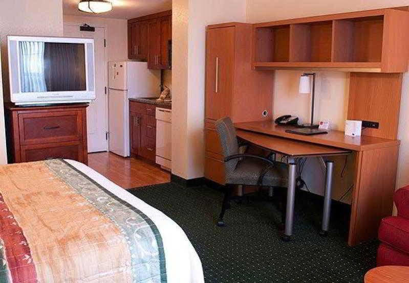 Towneplace Suites Suffolk Chesapeake Luaran gambar